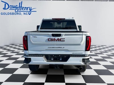 2025 GMC Sierra 2500 HD Crew Cab Standard Box 4-Wheel Drive Denali