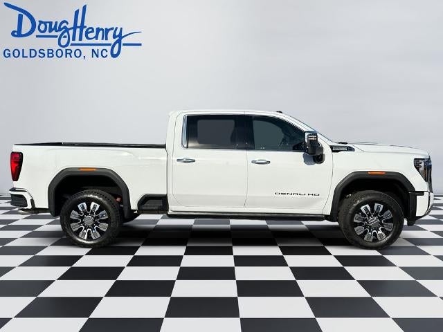 2025 GMC Sierra 2500 HD Crew Cab Standard Box 4-Wheel Drive Denali