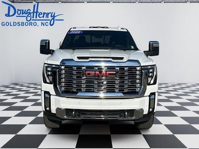 2025 GMC Sierra 2500 HD Crew Cab Standard Box 4-Wheel Drive Denali