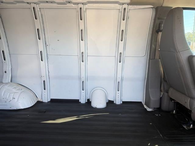 2020 GMC Savana Cargo Van 2500 Regular Wheelbase Rear-Wheel Drive