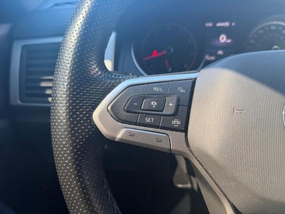 2021 Volkswagen Atlas Cross Sport 3.6L V6 SE w/Technology R-Line FWD