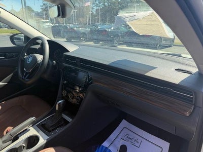 2022 Volkswagen Passat 2.0T Limited Edition Auto