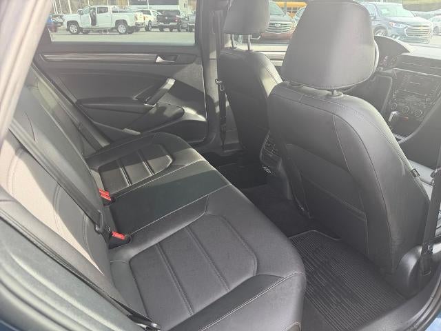 2021 Volkswagen Passat 2.0T R-Line Auto