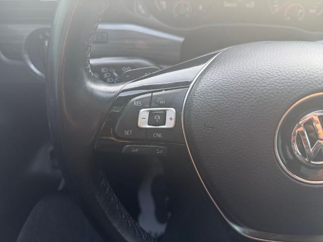 2021 Volkswagen Passat 2.0T R-Line Auto