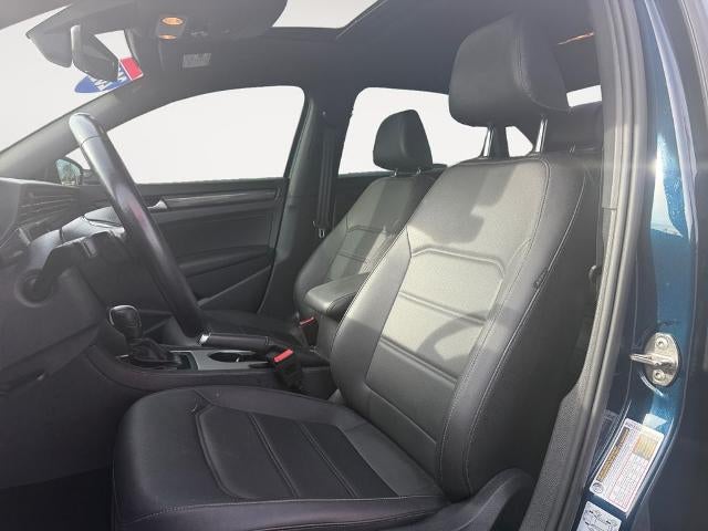 2021 Volkswagen Passat 2.0T R-Line Auto