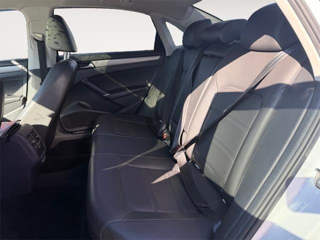 2022 Volkswagen Passat 2.0T SE Auto