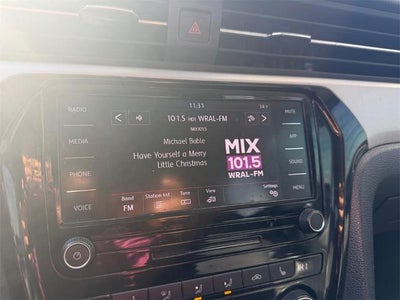 2022 Volkswagen Passat 2.0T SE Auto