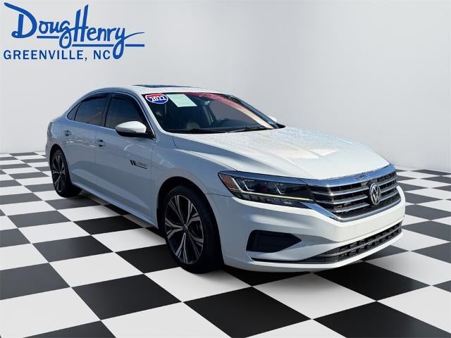 2022 Volkswagen Passat 2.0T SE Auto