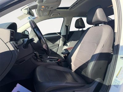 2022 Volkswagen Passat 2.0T SE Auto