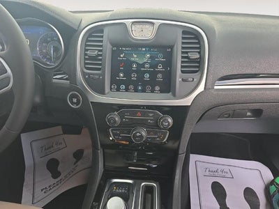 2023 Chrysler 300 Touring L RWD