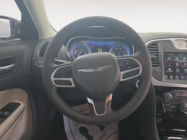 2023 Chrysler 300 Touring L RWD
