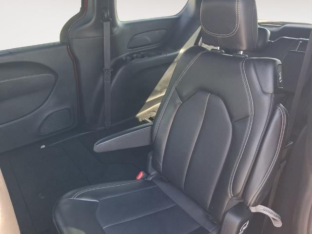 2025 Chrysler Pacifica Select FWD