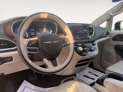 2020 Chrysler Pacifica Limited FWD