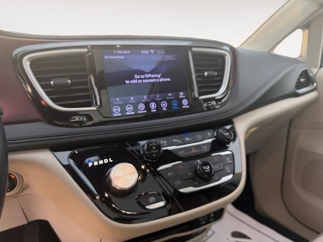 2020 Chrysler Pacifica Limited FWD