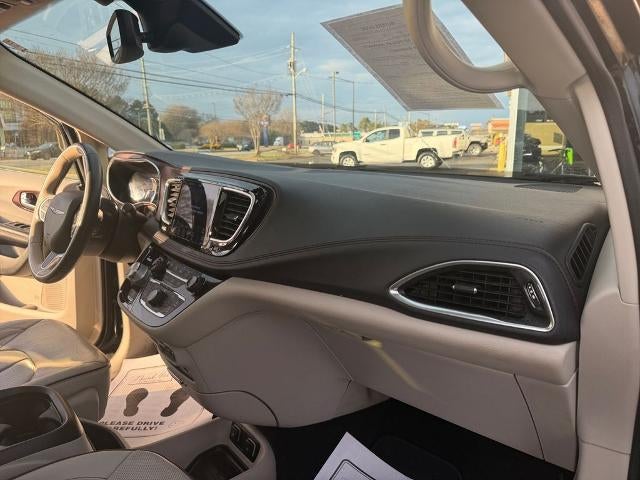 2020 Chrysler Pacifica Limited FWD