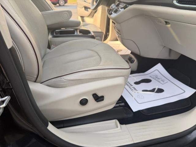 2020 Chrysler Pacifica Limited FWD