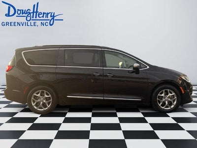 2020 Chrysler Pacifica Limited FWD