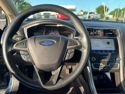 2020 Ford Fusion SE FWD