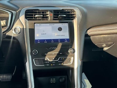 2020 Ford Fusion SE FWD