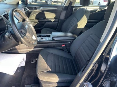 2020 Ford Fusion SE FWD