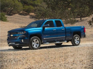 2018 Chevrolet Silverado 1500 Crew Cab Short Box 4-Wheel Drive Custom