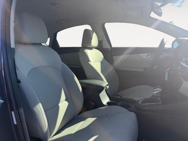 2023 Kia Forte LXS IVT