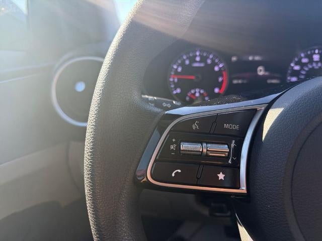 2023 Kia Forte LXS IVT