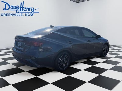 2023 Kia Forte LXS IVT