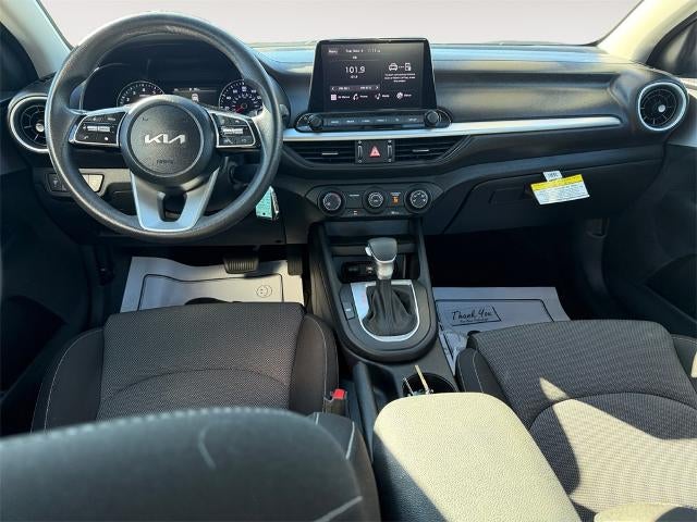 2024 Kia Forte LXS IVT