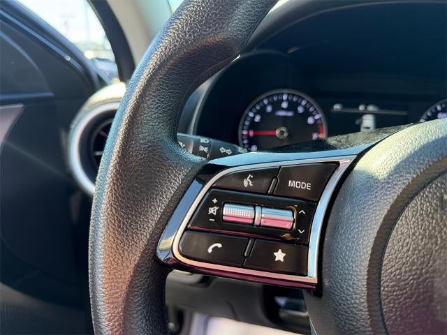 2024 Kia Forte LXS IVT