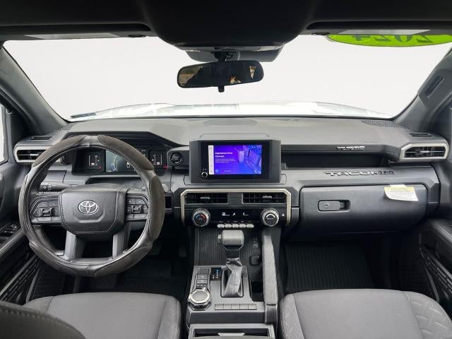 2024 Toyota Tacoma 4WD 4WD SR Double Cab 5' Bed MT (Natl)