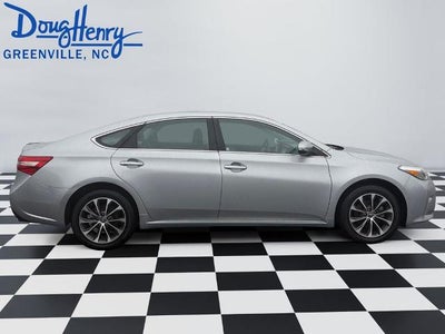 2018 Toyota Avalon XLE (SE)