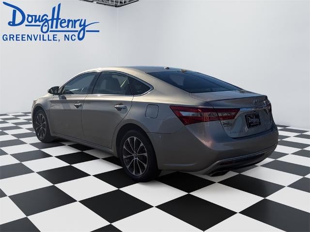 2017 Toyota Avalon XLE (SE)