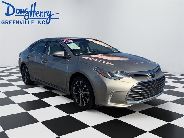 2017 Toyota Avalon XLE (SE)