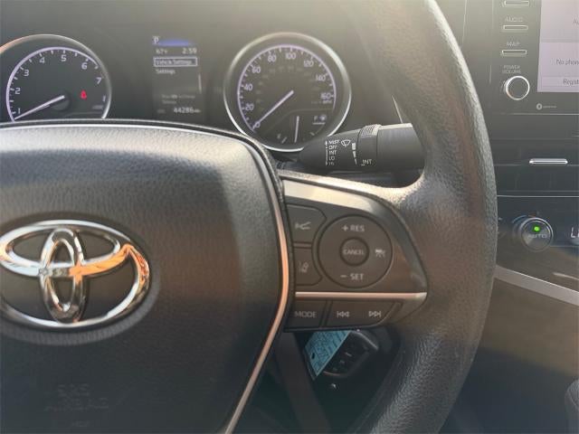 2023 Toyota Camry LE Auto (SE)
