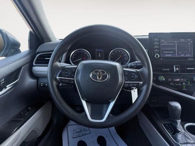 2023 Toyota Camry LE Auto (SE)