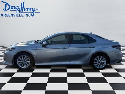 2023 Toyota Camry LE Auto (SE)