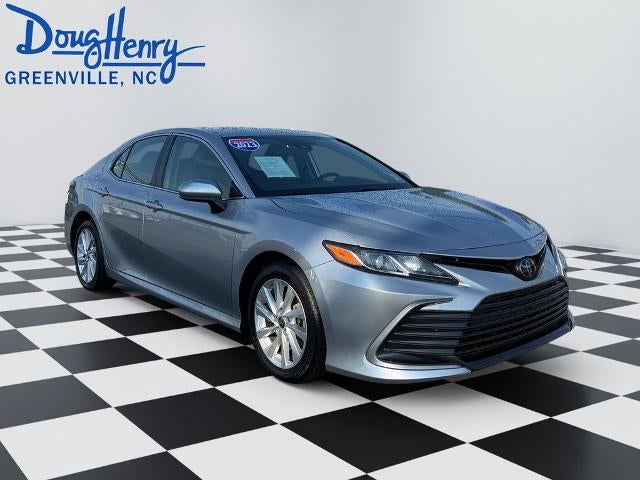 2023 Toyota Camry LE Auto (SE)