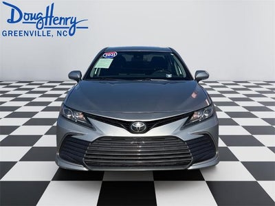 2021 Toyota Camry LE Auto (SE)