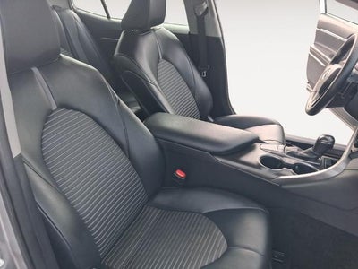 2023 Toyota Camry SE Auto (SE)