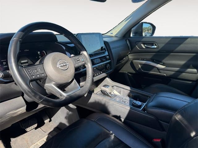 2023 Nissan Pathfinder Platinum 4WD