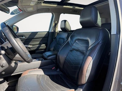 2023 Nissan Pathfinder Platinum 4WD