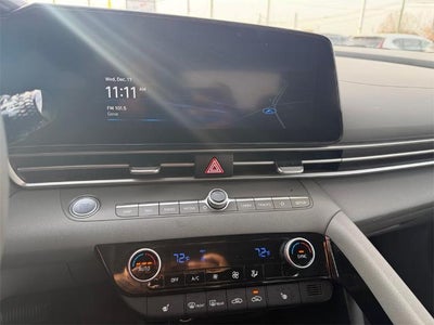 2023 Hyundai ELANTRA SEL IVT