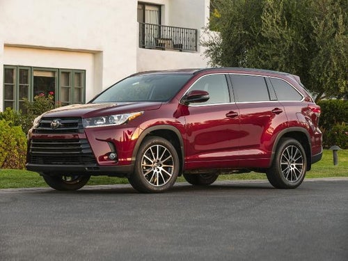 2019 Toyota Highlander LE I4 FWD (Natl)