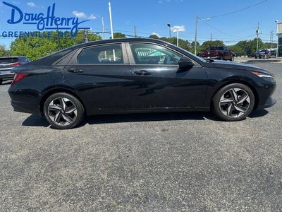 2023 Hyundai ELANTRA SEL IVT
