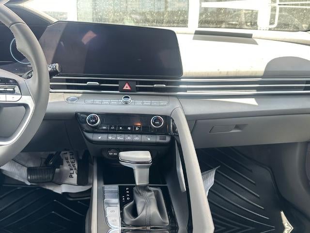 2023 Hyundai ELANTRA SEL IVT