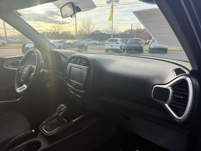 2021 Kia Soul LX IVT