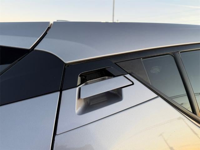 2019 Toyota C-HR LE FWD (Natl)