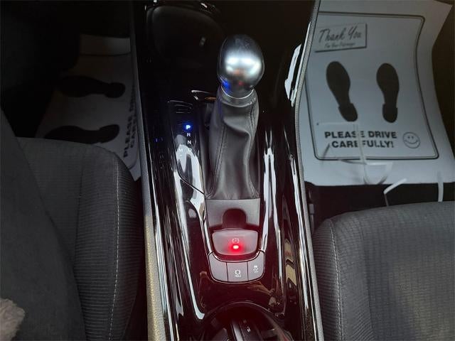 2019 Toyota C-HR LE FWD (Natl)