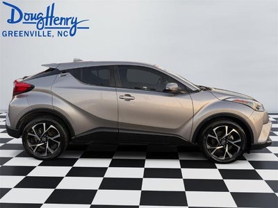 2019 Toyota C-HR LE FWD (Natl)